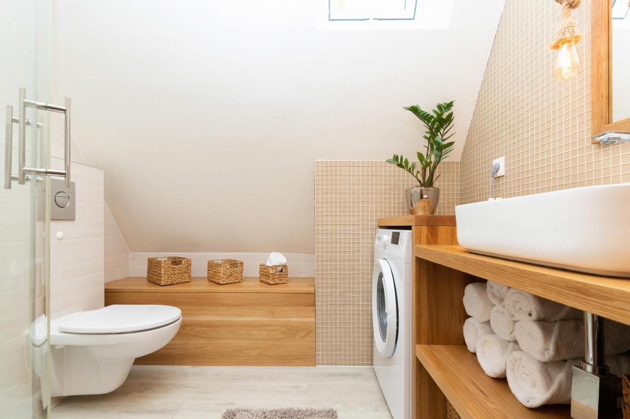 Old Town Dluga By Renters Apartment